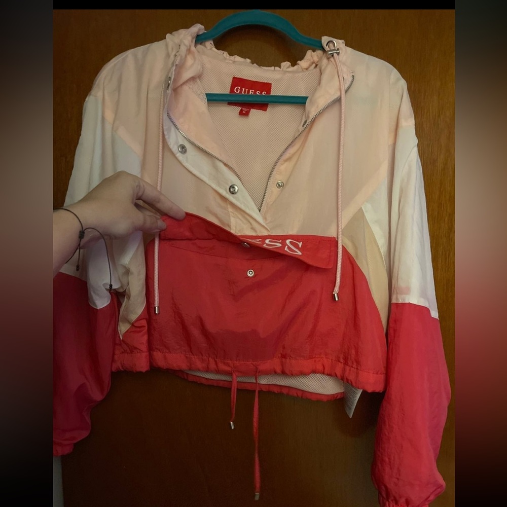 GUESS cropped windbreaker pull over hoodie- sz medium - Picture 2 of 4